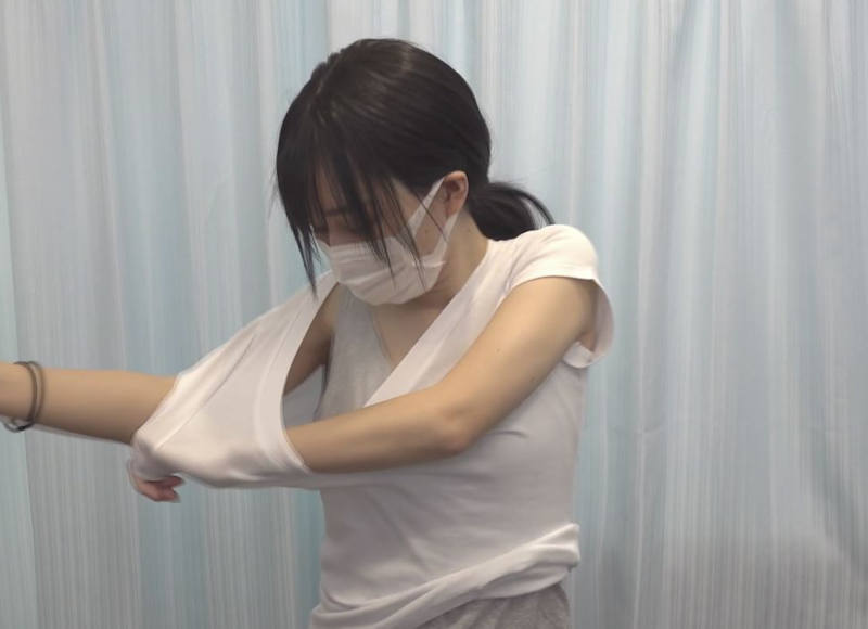 貧乳 着替え エロ画像 【24】
