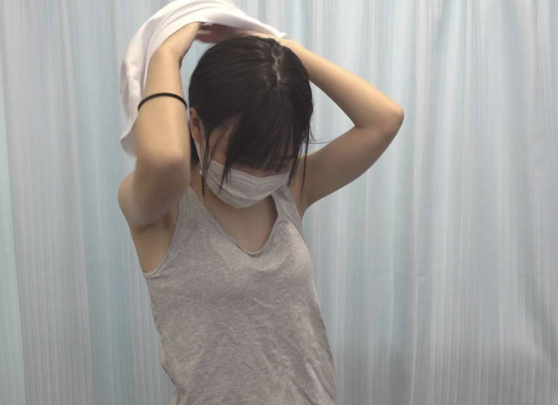 貧乳 着替え エロ画像 【25】