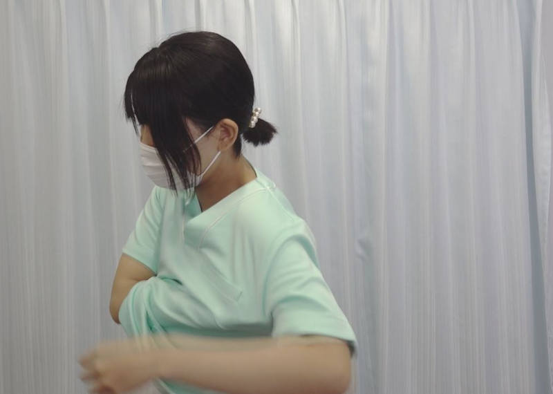 巨乳 着替え エロ画像 【37】