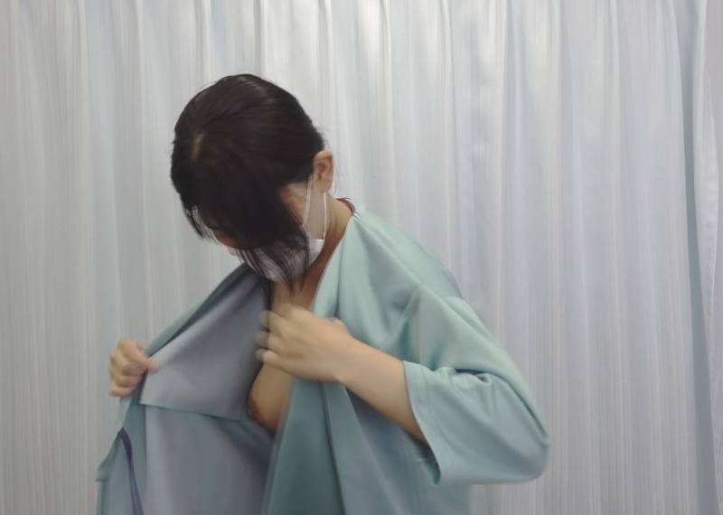 巨乳 着替え エロ画像 【46】