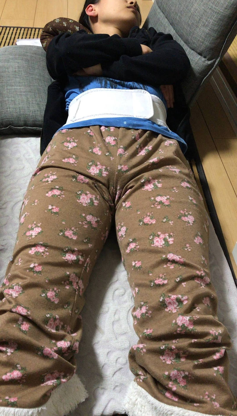 仰向け 人妻 エロ画像 【62】