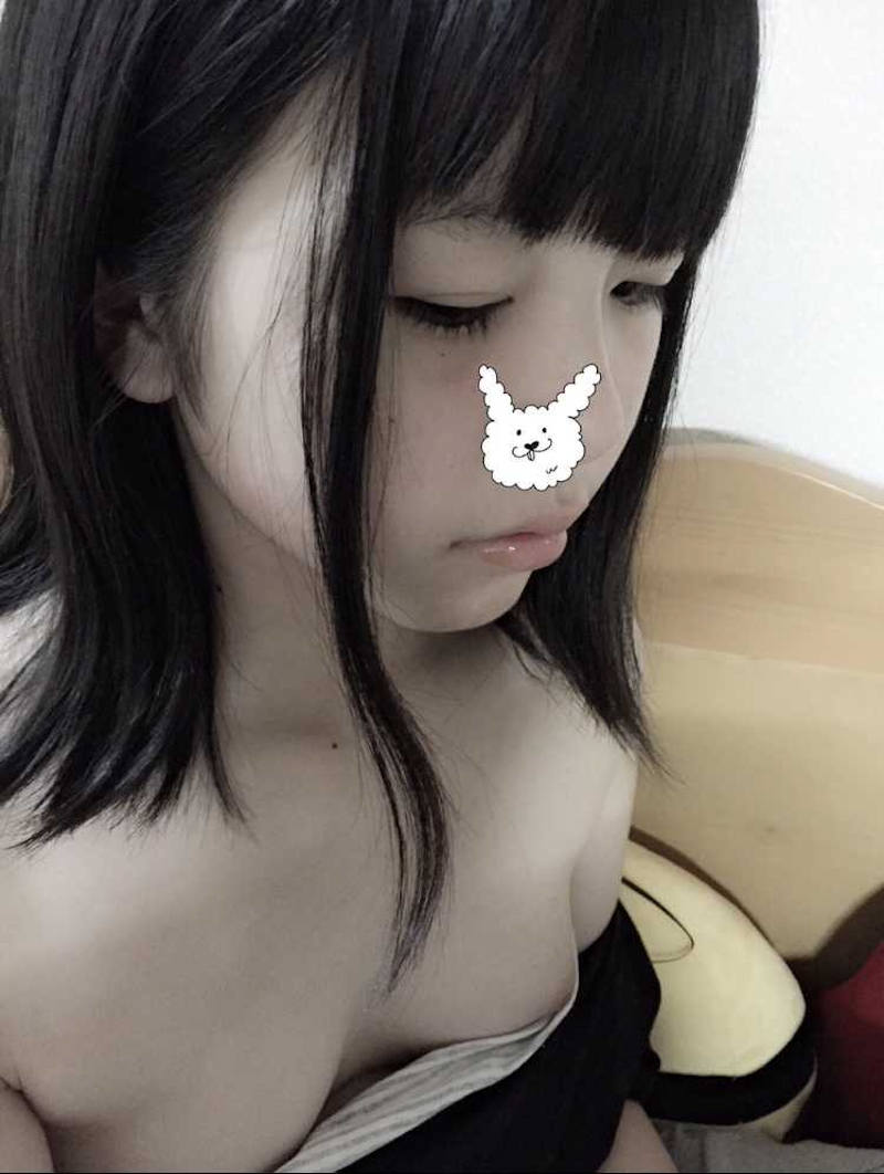 貧乳 エロ画像 【92】