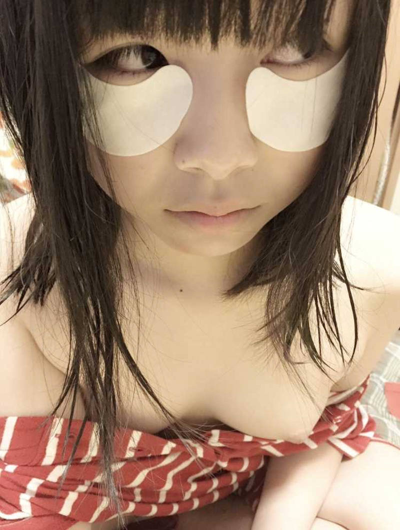 貧乳 エロ画像 【93】