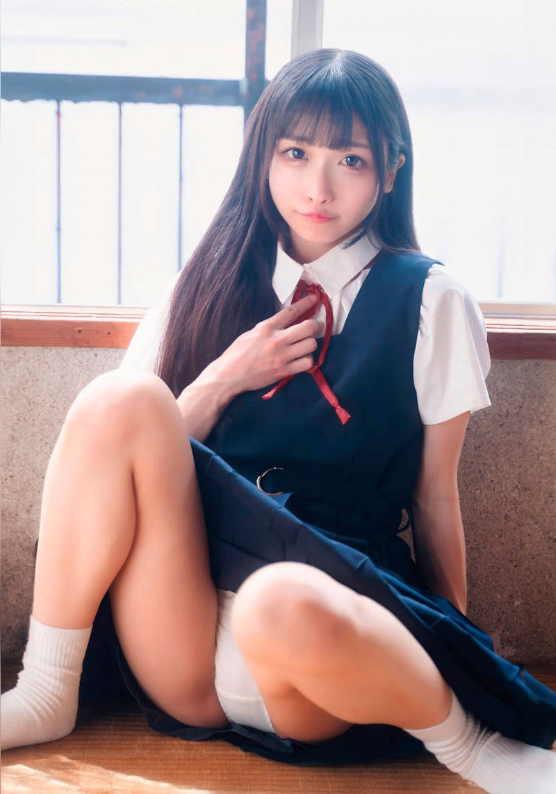 パンチラ 制服 エロ画像 【30】