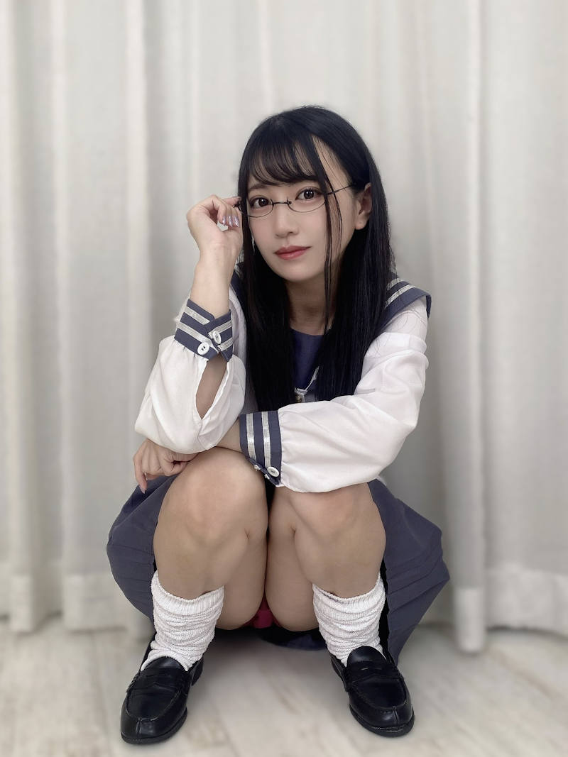 パンチラ 制服 エロ画像 【43】