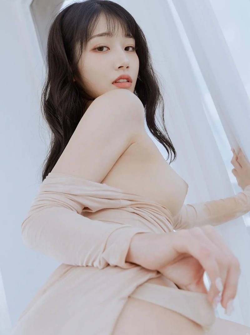 黒髪 美女 エロ画像 【7】