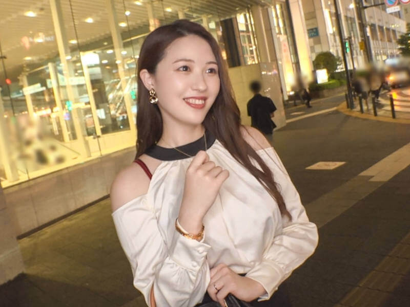 高身長美巨乳人妻OLのナンパハメAV