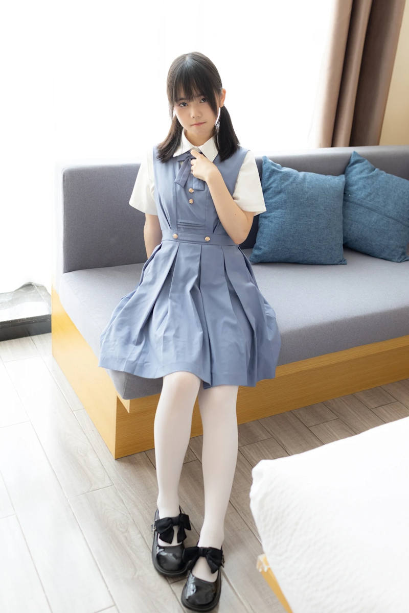 制服 童顔 エロ画像 【1】