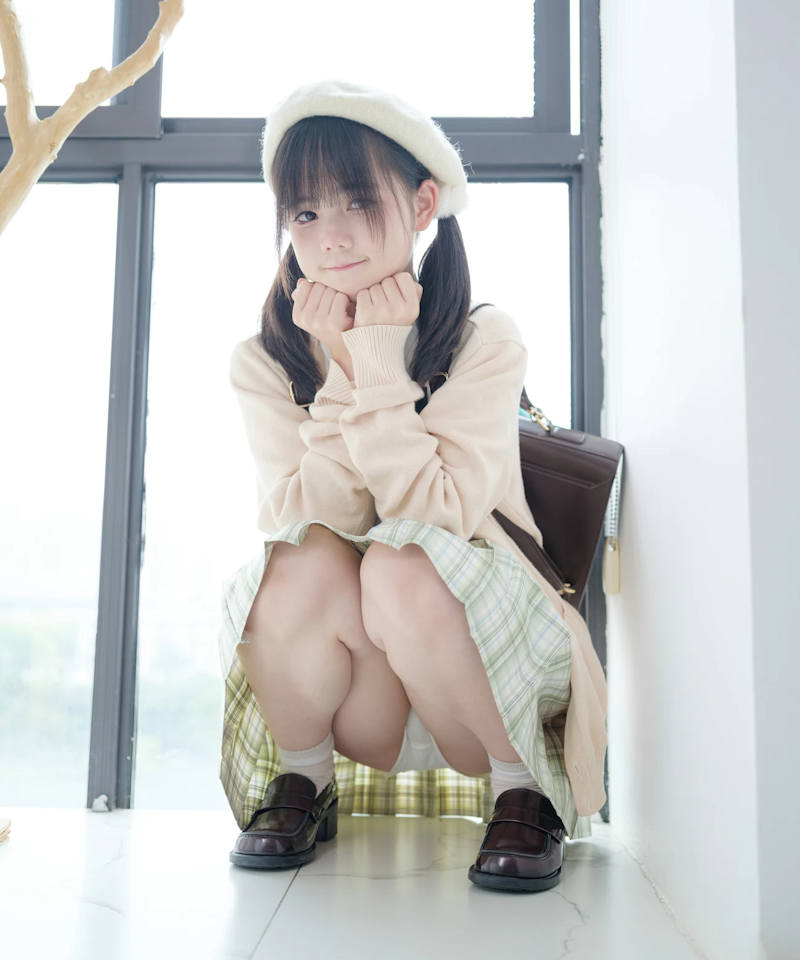 制服 童顔 エロ画像 【19】