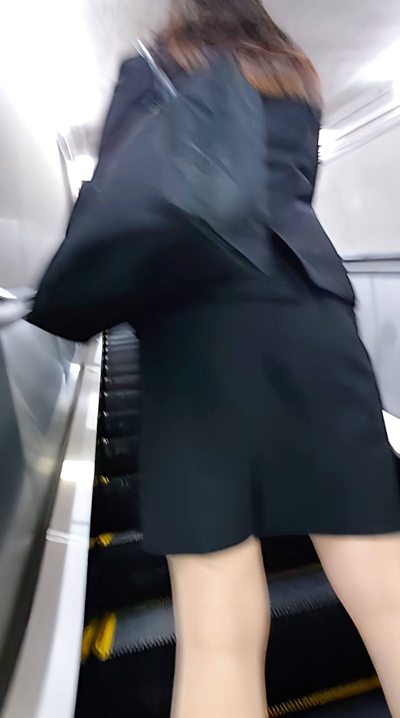 スーツ エロ画像 【49】