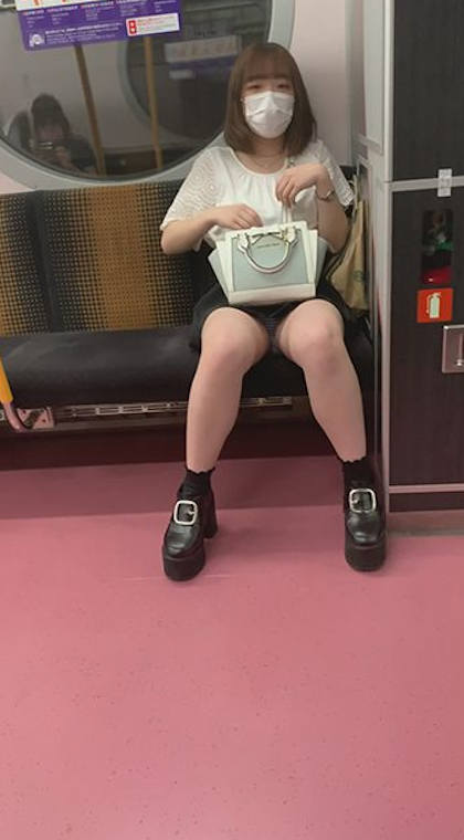 女子大生パンチラ エロ画像 【2】