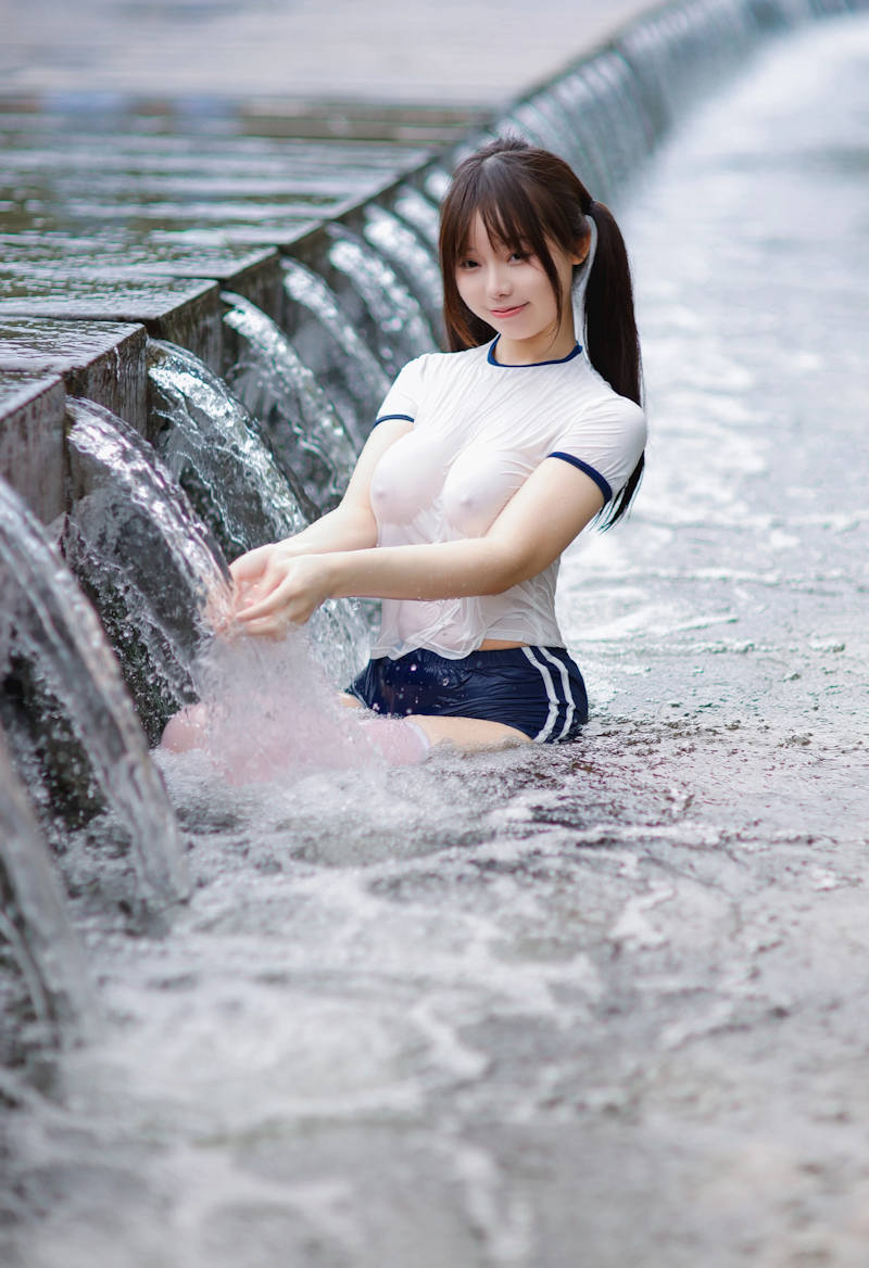 巨乳コスプレ エロ画像 【18】