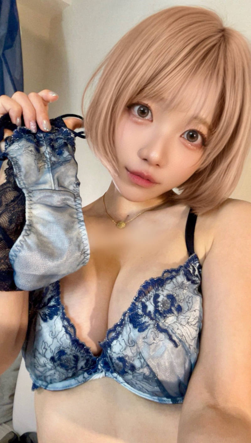 脱ぎたて パンツ 自撮り エロ画像 【1】