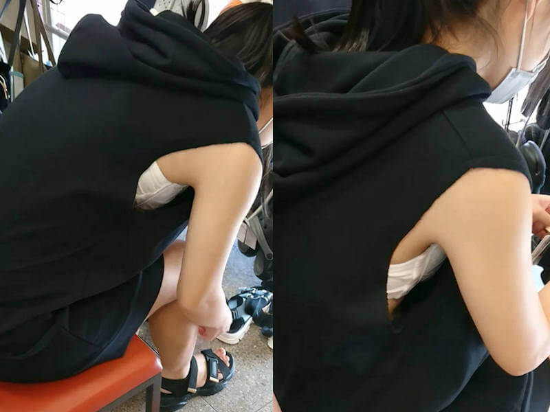 胸チラした瞬間エロ画像