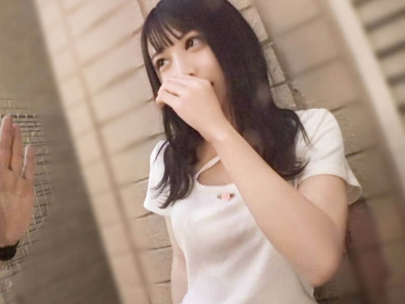 潮吹きが止まらない女子大生のナンパAV