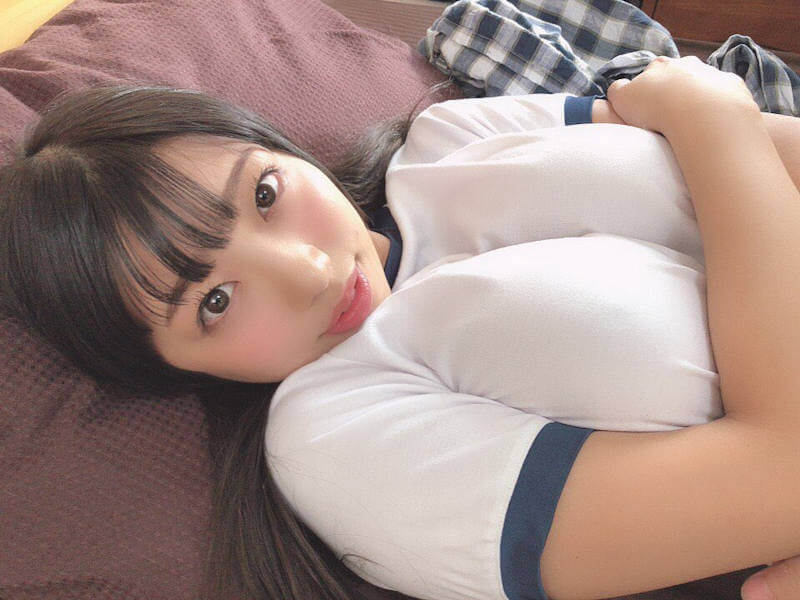 体操服の膨らみが気になるエロ画像