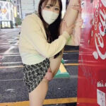 パンチラ不可避な足上げ女子のエロ画像
