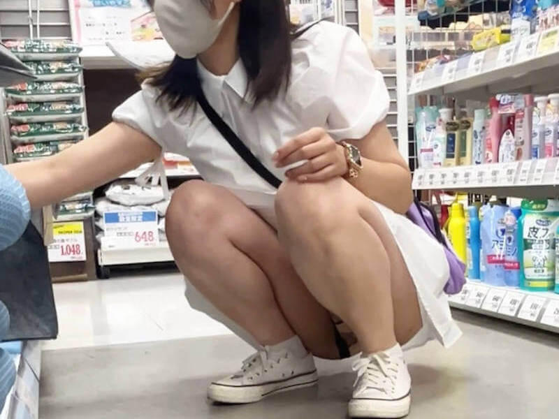 いろんなパンチラが見たいエロ画像